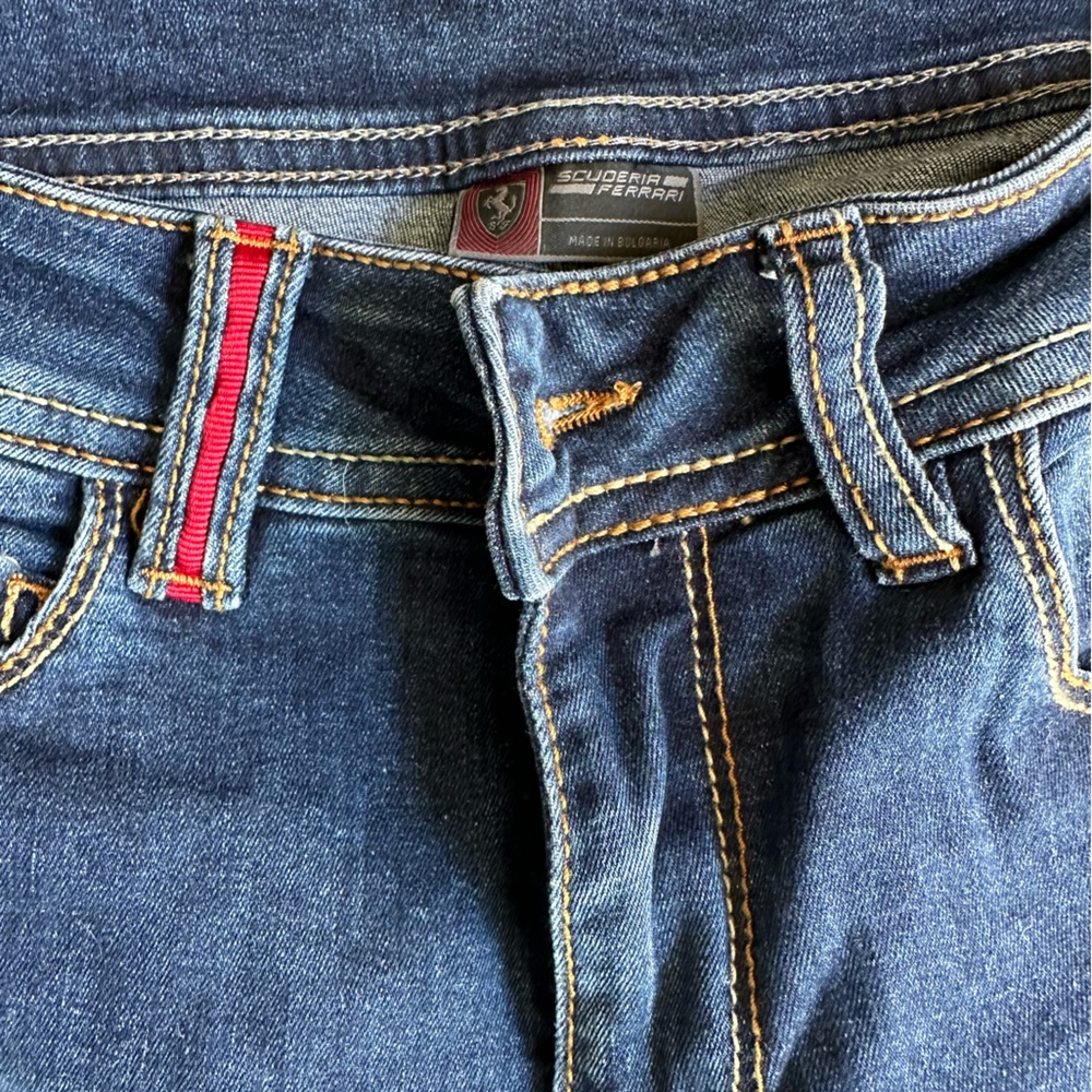 Ferrari - authentic jeans! Like new!